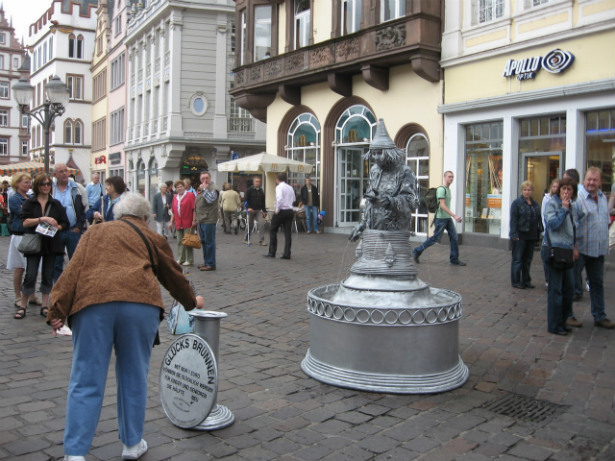 Tin Man statue