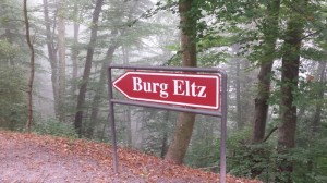 Burg Eltz_002 (800x450)